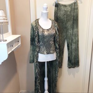 •Green Sole Polyknit Chiffon Outift•